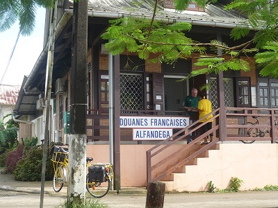 Poste de douane